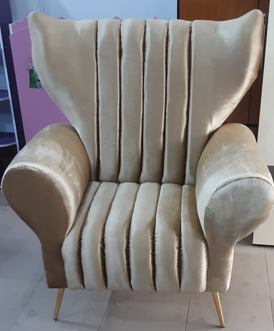 Royal Chairs & Accent Seating